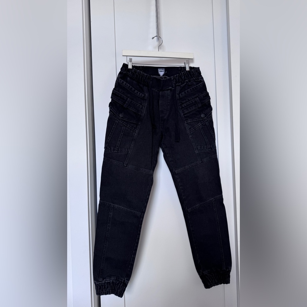 Men's Relaxed Fit Black Jeans